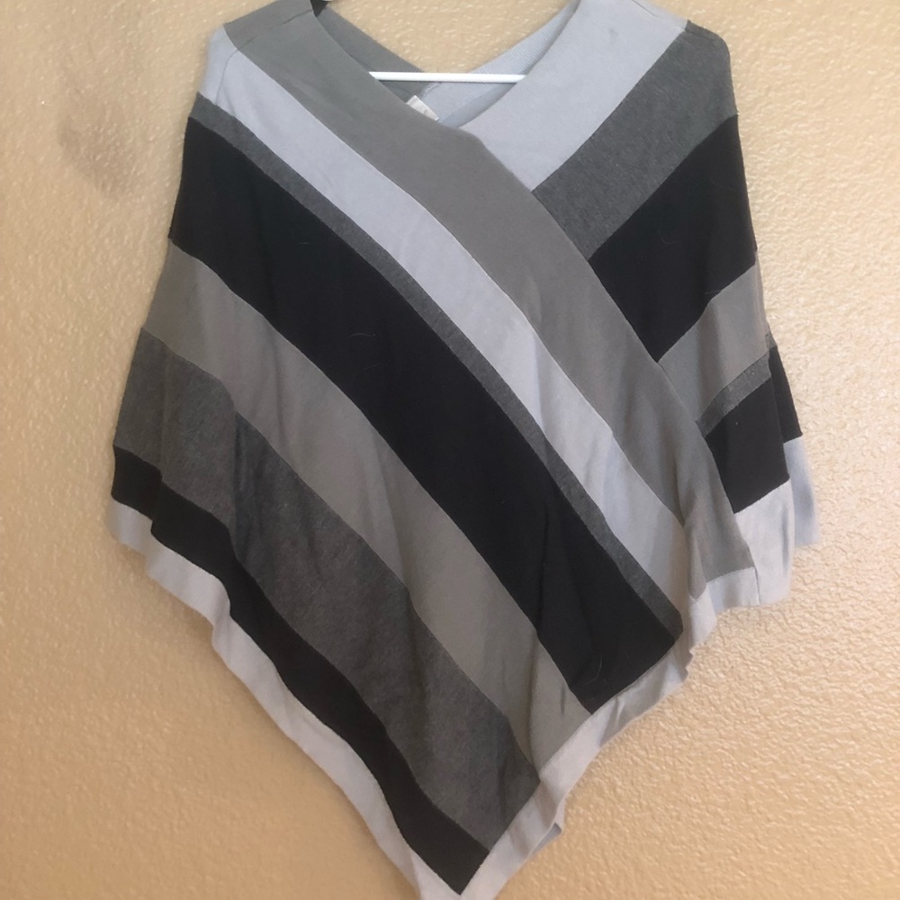 Striped pull over poncho.